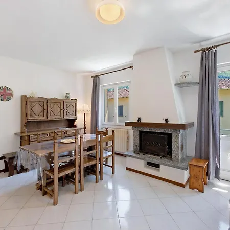 Casa Ezia 度假居 *